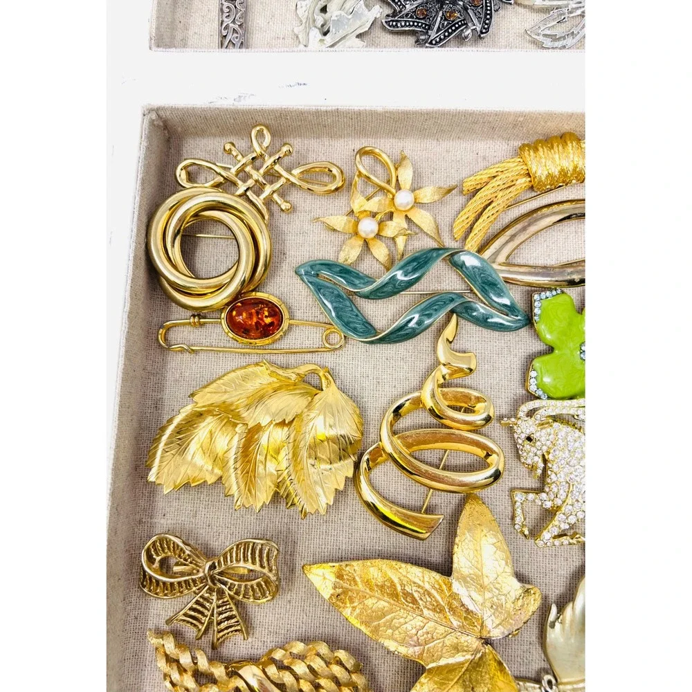 Vintage & Modern Gold & Silver Tone Assorted Rhinestone Floral Brooch lot of 52